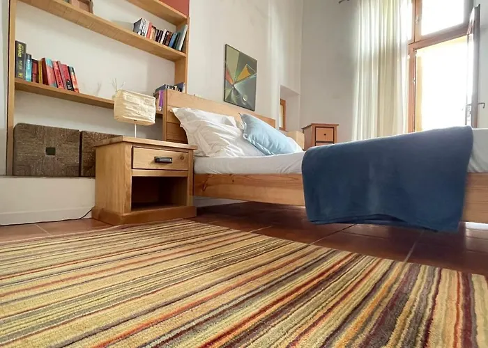 1 Bed Apartment With Private Courtyard