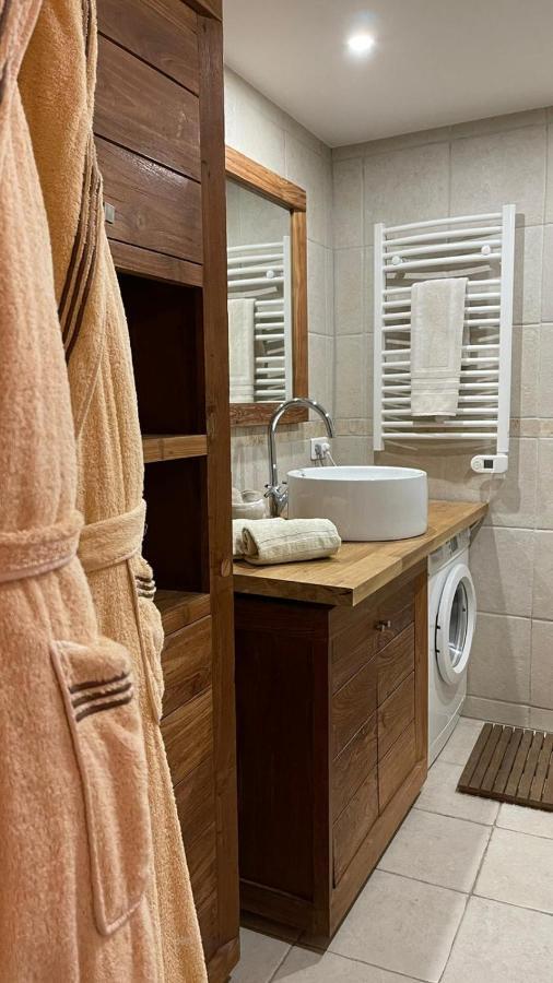 Apartment 1 Bed With Private Courtyard *